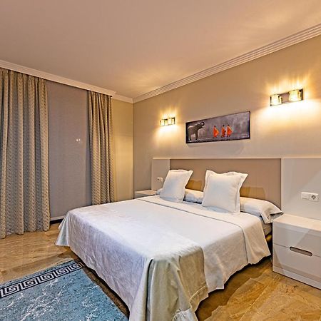 Marina Luxury Apartment 에스테포나 외부 사진